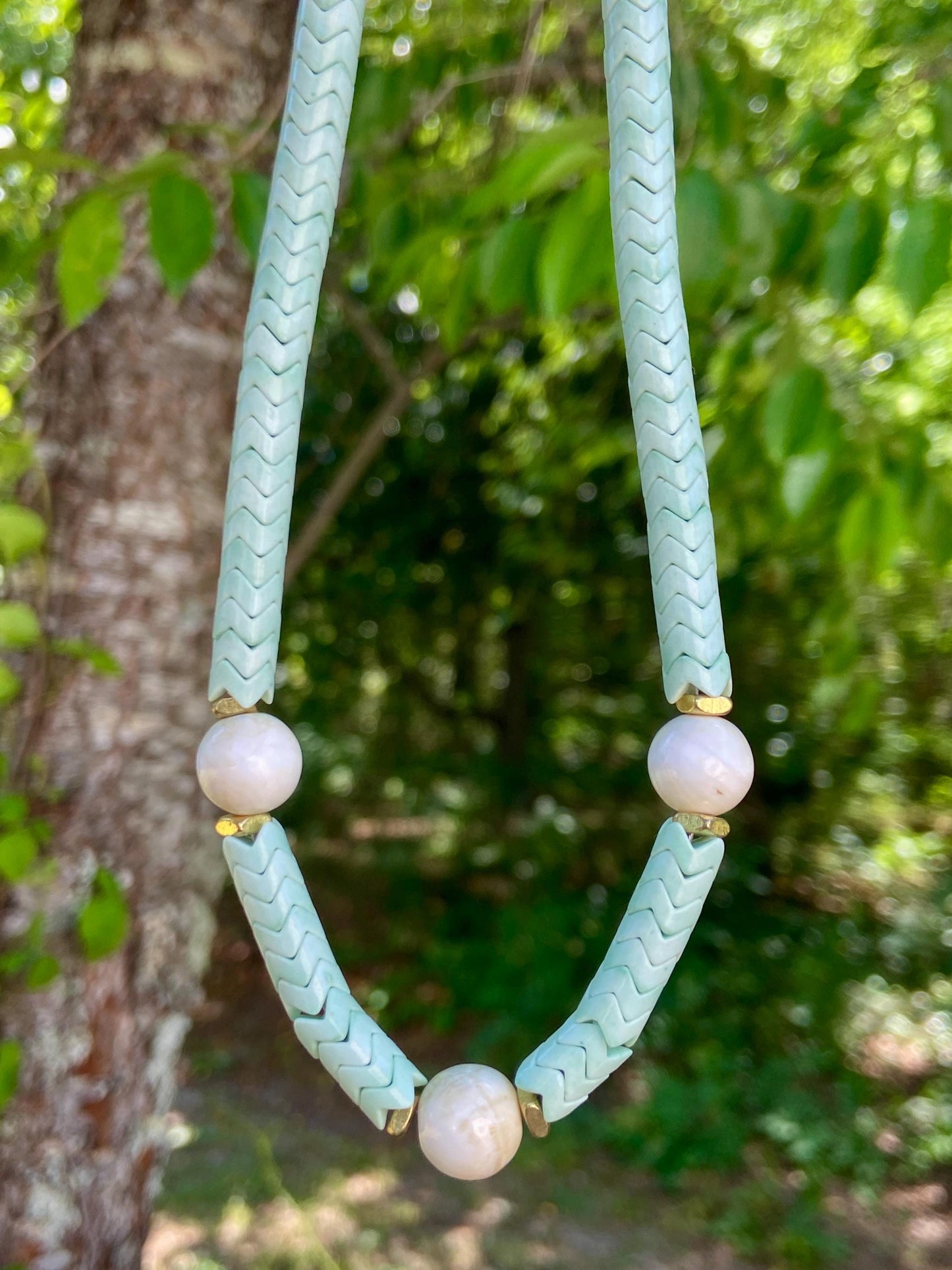 Pistachio Green Snake Bead Necklace – Vintage Conch Shell, Gold Accents, Coastal Style