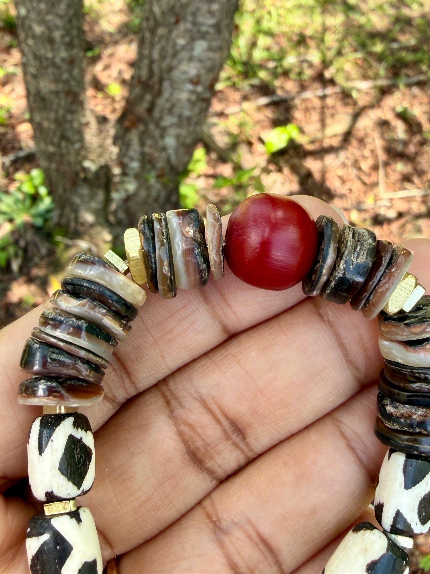 Natural Mussel Shell Bracelet – Batik Bone, Mottled Shell Heishi – Coastal Boho Stretch Jewelry