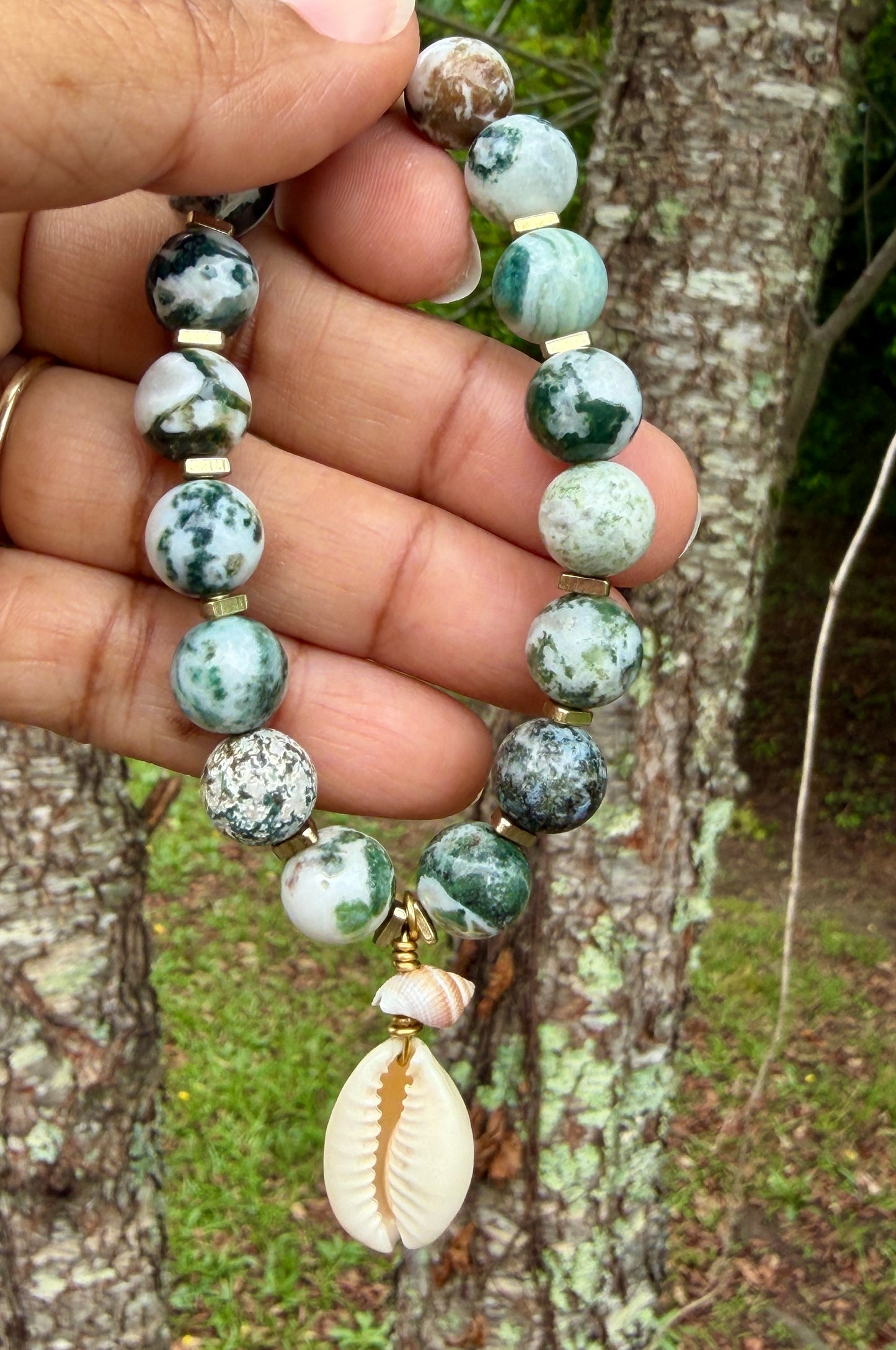 Boho Artisan Jewelry Moss Agate Gemstone Bracelet with Shell Pendant