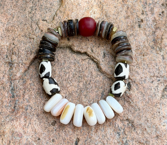 Natural Mussel Shell Bracelet – Batik Bone, Mottled Shell Heishi – Coastal Boho Stretch Jewelry