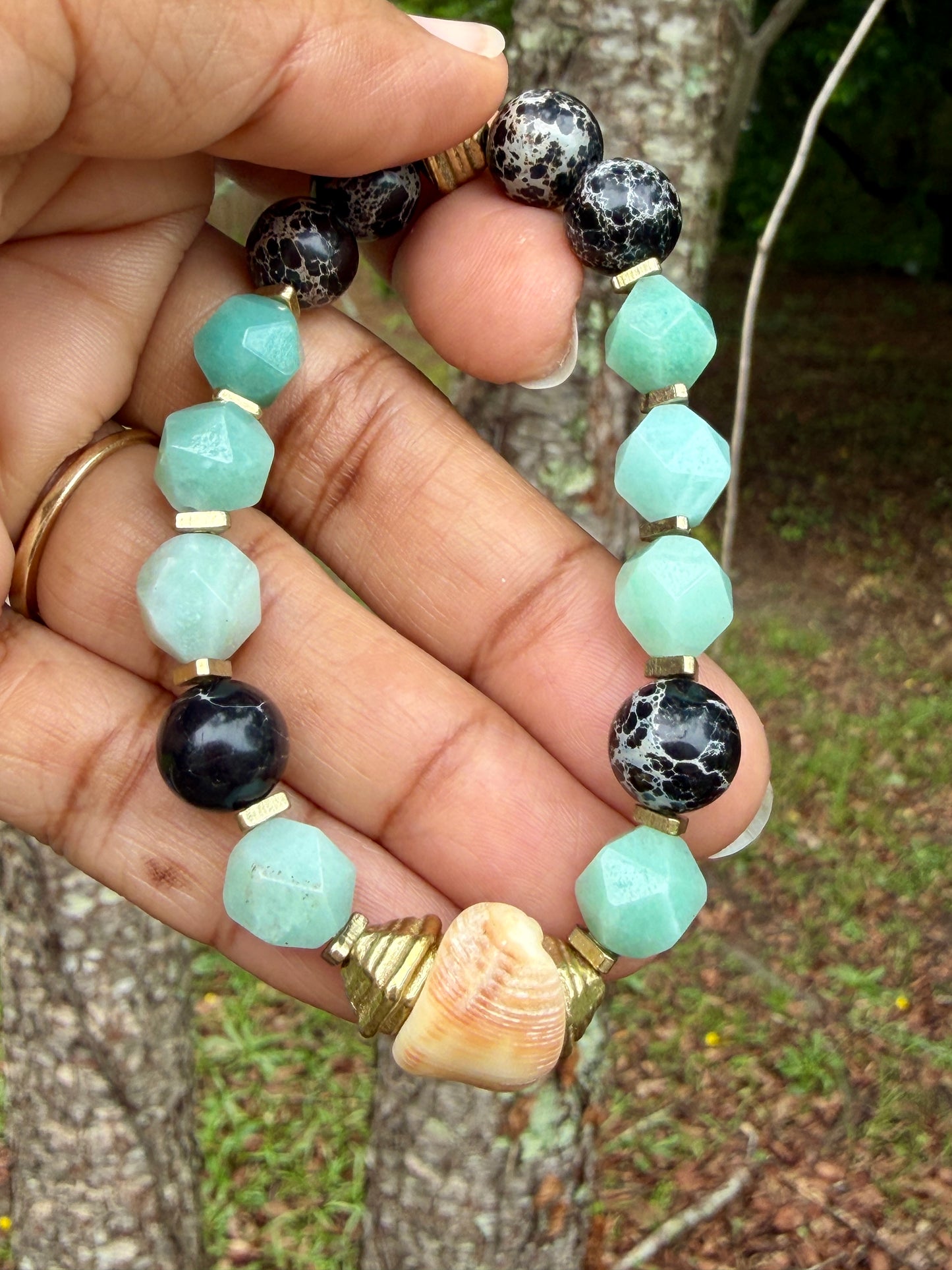 Faceted Amazonite Gemstones and Black Sediment Jasper & Natural Shell Bracelet
