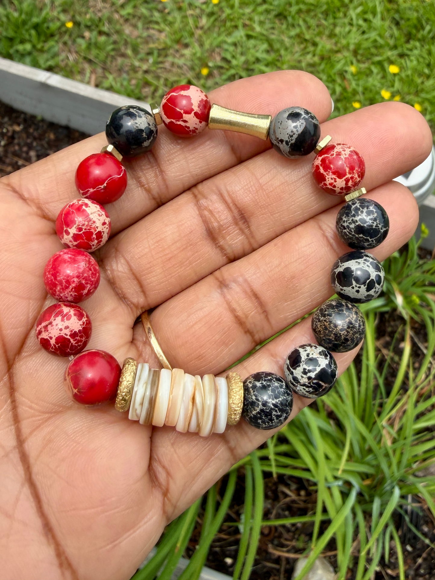 Red Sea and Black Sediment Jasper & Natural Shell Bracelet