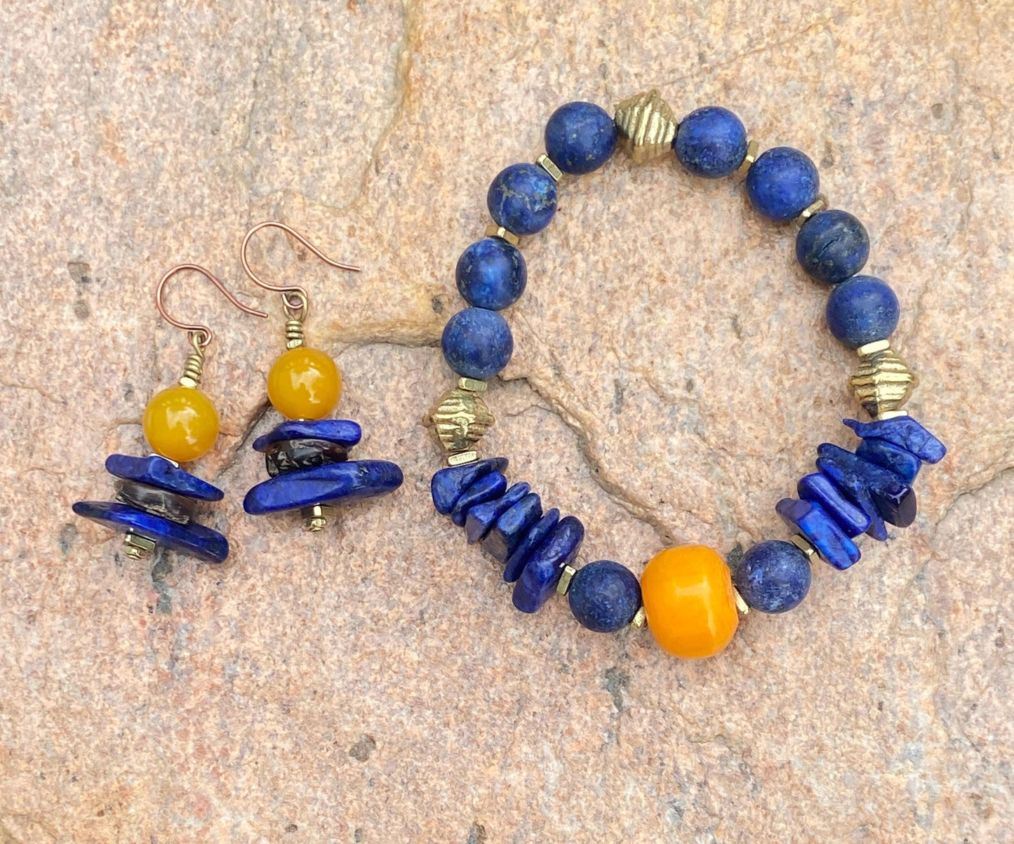 Deep Blue Lapis and Yellow Amber Resin Bead Bracelet