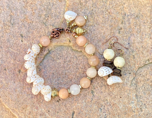 Beach Vibes Bracelet: Speckled Tide Natural Shell and Aventurine Gemstones