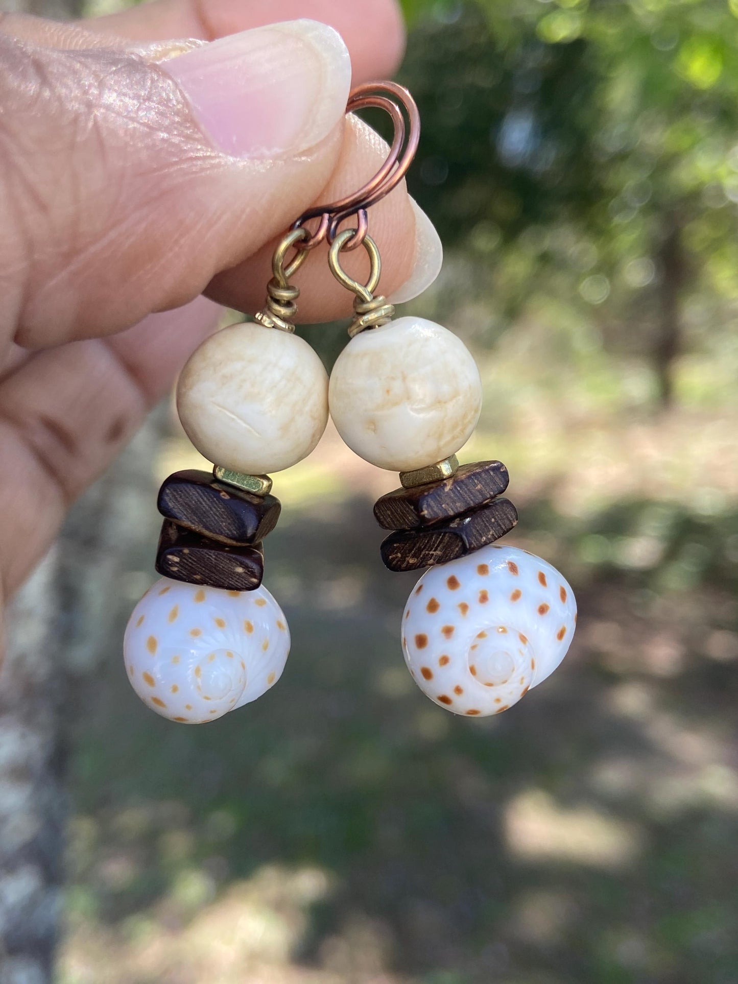 Beach Vibes Bracelet: Speckled Tide Natural Shell and Aventurine Gemstones