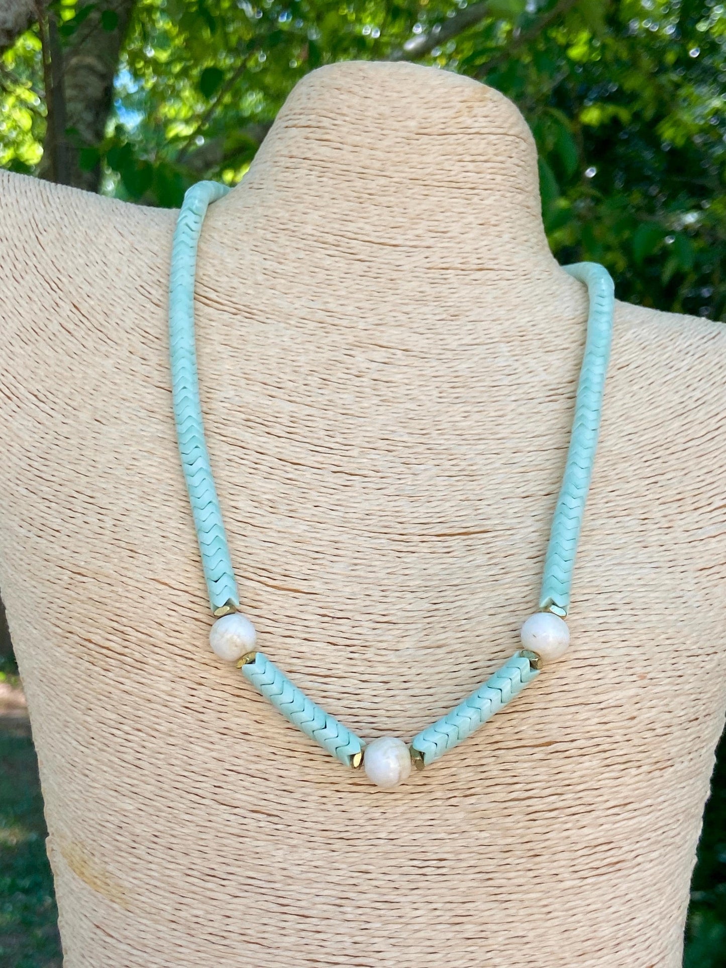 Pistachio Green Snake Bead Necklace – Vintage Conch Shell, Gold Accents, Coastal Style